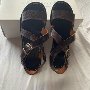 Bonpoint Brown Strappy Sandals with Buckle size 39